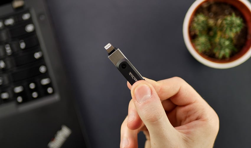 Fotos von iPhone auf USB Stick übertragen: Hiermit klappt’s